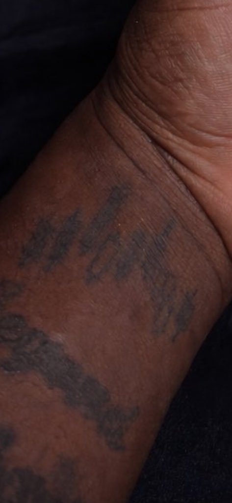 R3TRO 👾 tweet media