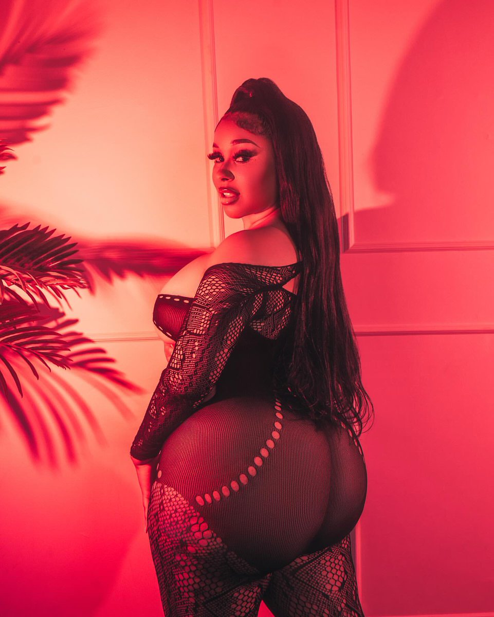 Big_A$$_Lover_🍑❤️ tweet media