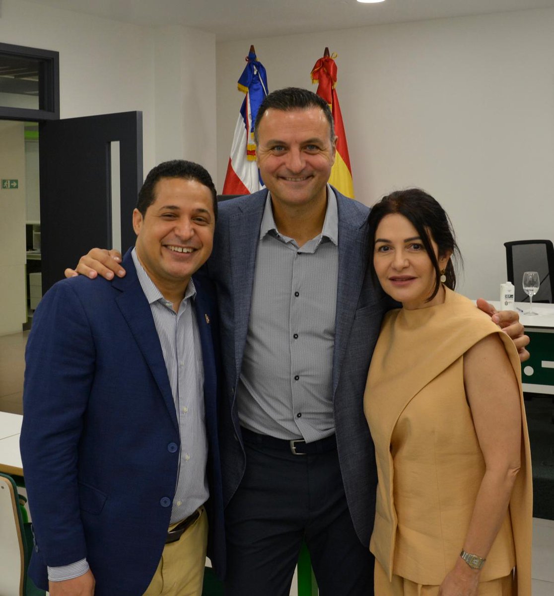 Felix Manuel Luna tweet media