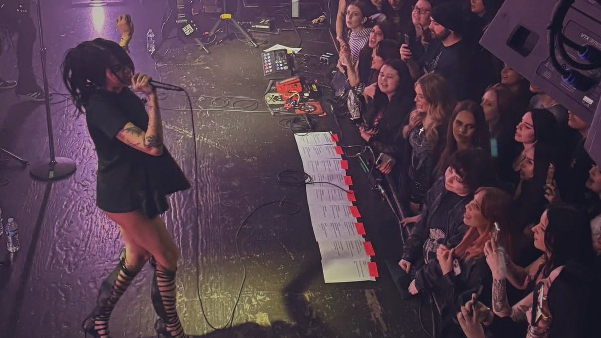 I FEEL EVERYTHING TOUR tweet media