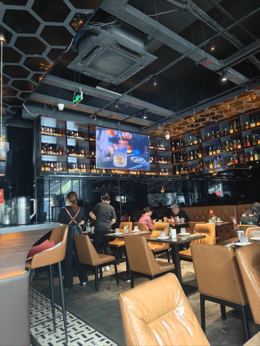 Margot Harley tweet media