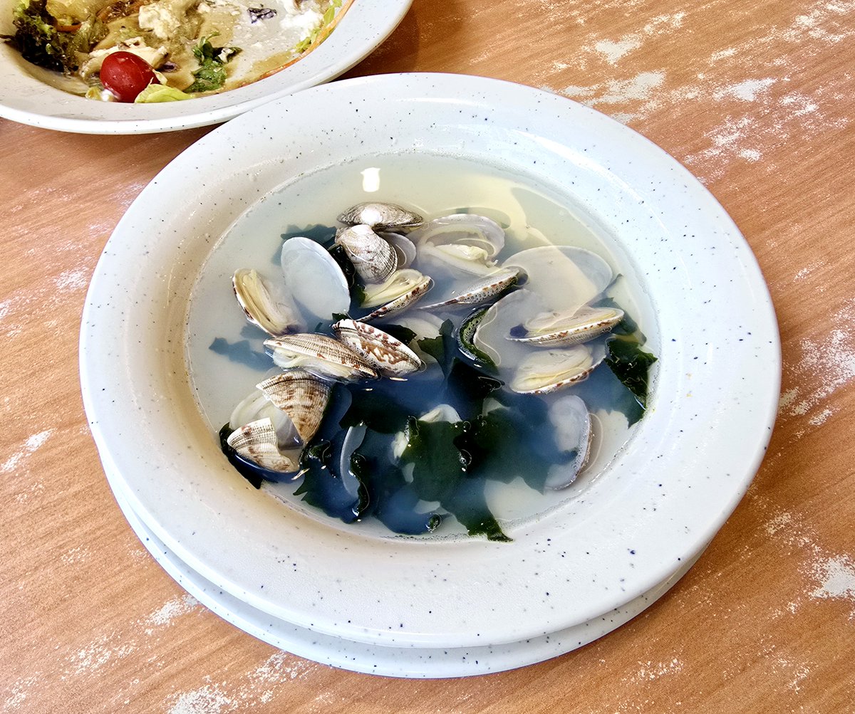 jennifer yanful tweet media