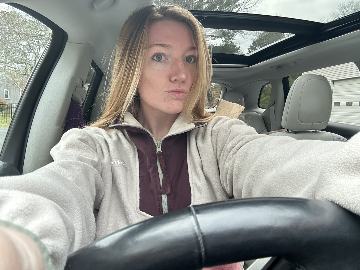 taylor 🧜🏻‍♀️ tweet media