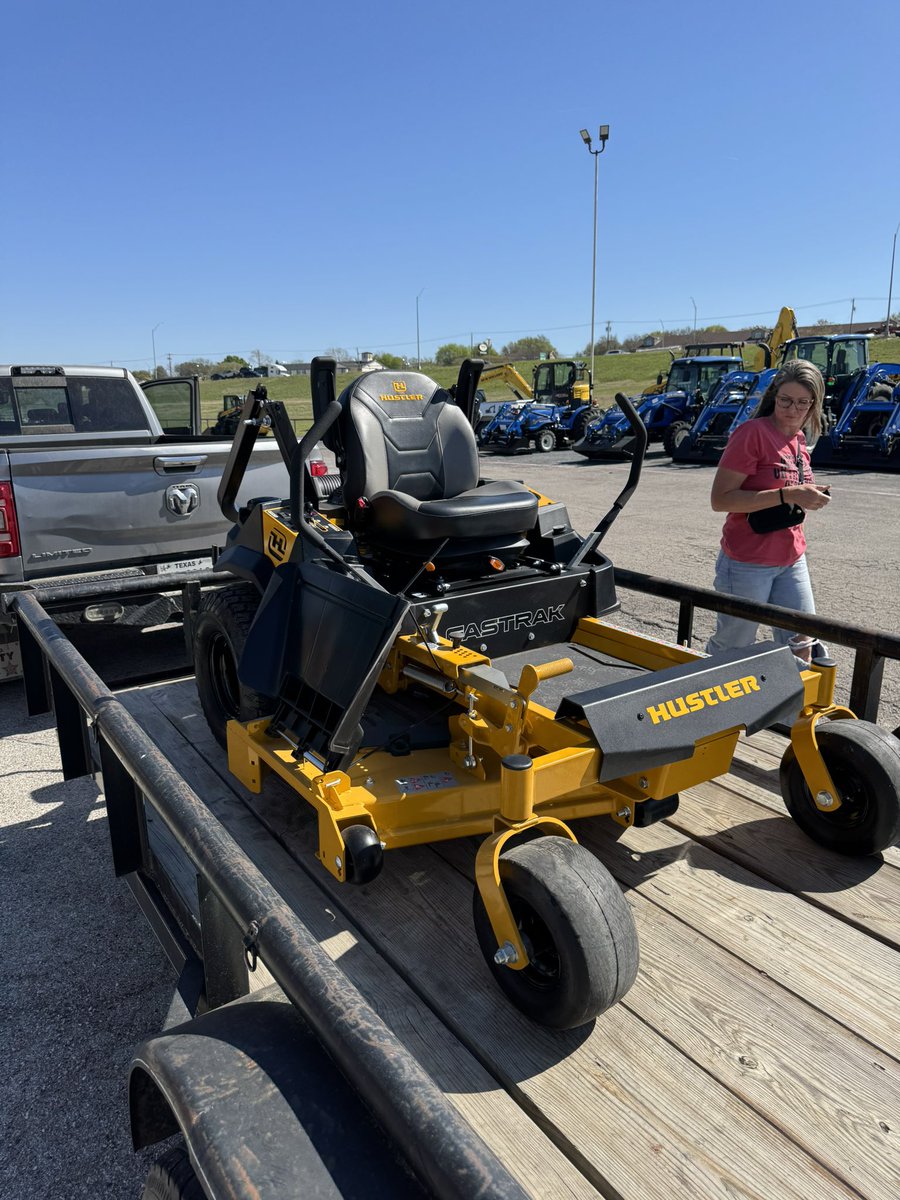 Josh Gilly tweet media