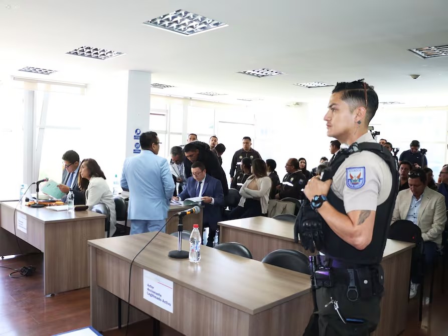 eluniversocom's tweet image. #Fiscalía pide que se reciba el testimonio anticipado de excapitán de Policía en el caso que involucra a la excomandante Tannya Varela ow.ly/jZUg50Ywzs6