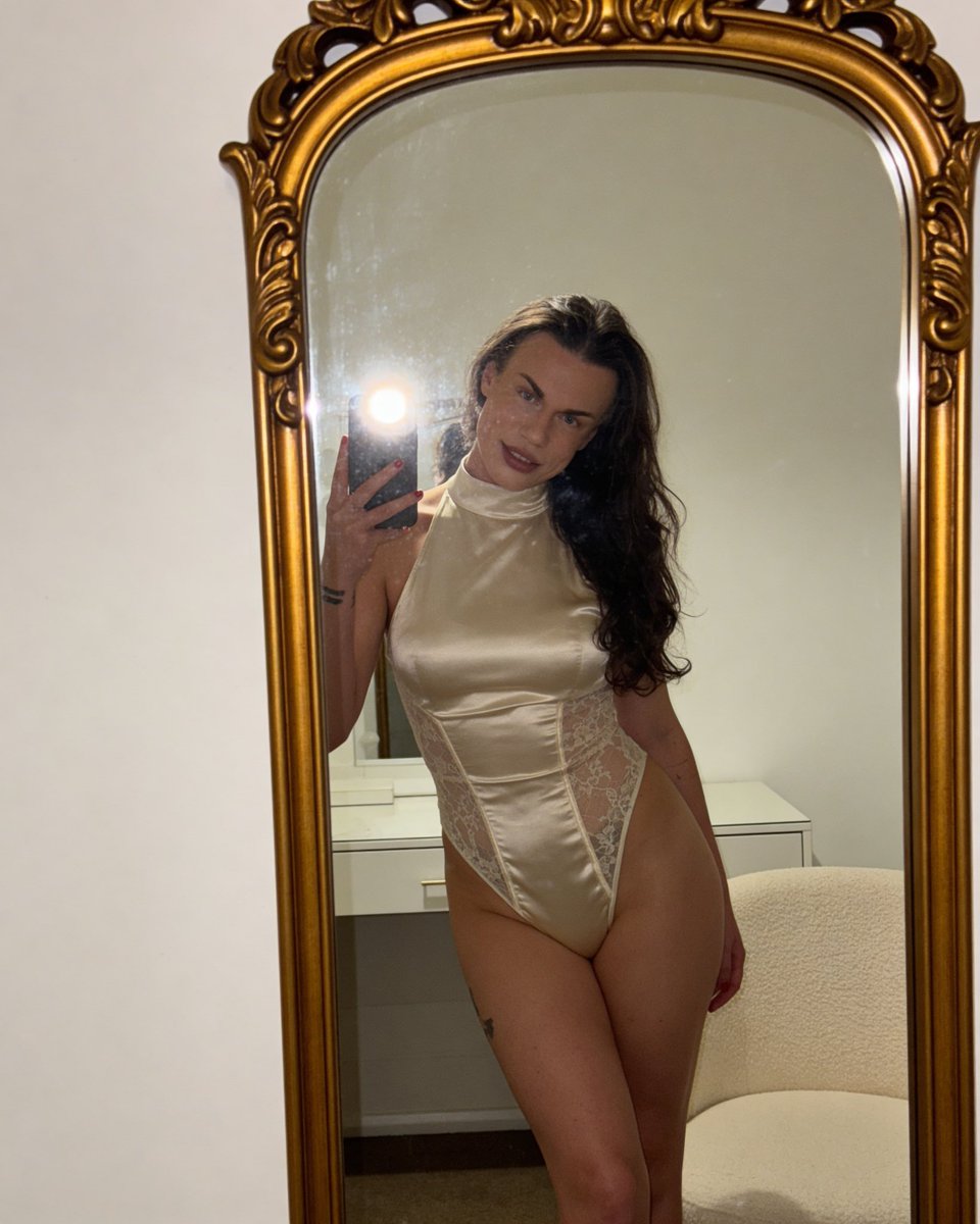 🇬🇧 BRITISH ESSEX LONDON TRANS BARBIE 🍑😡💄 tweet media