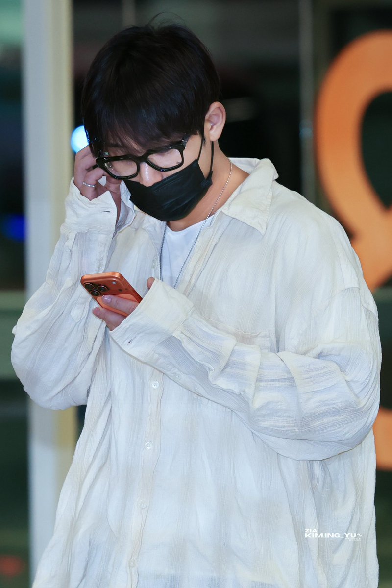 260320 ICN 출국

잘 갔다오고 다음에봐🫶🏻

#민규 #세븐틴 
#ミンギュ　#金珉奎
#SEVENTEEN #MINGYU