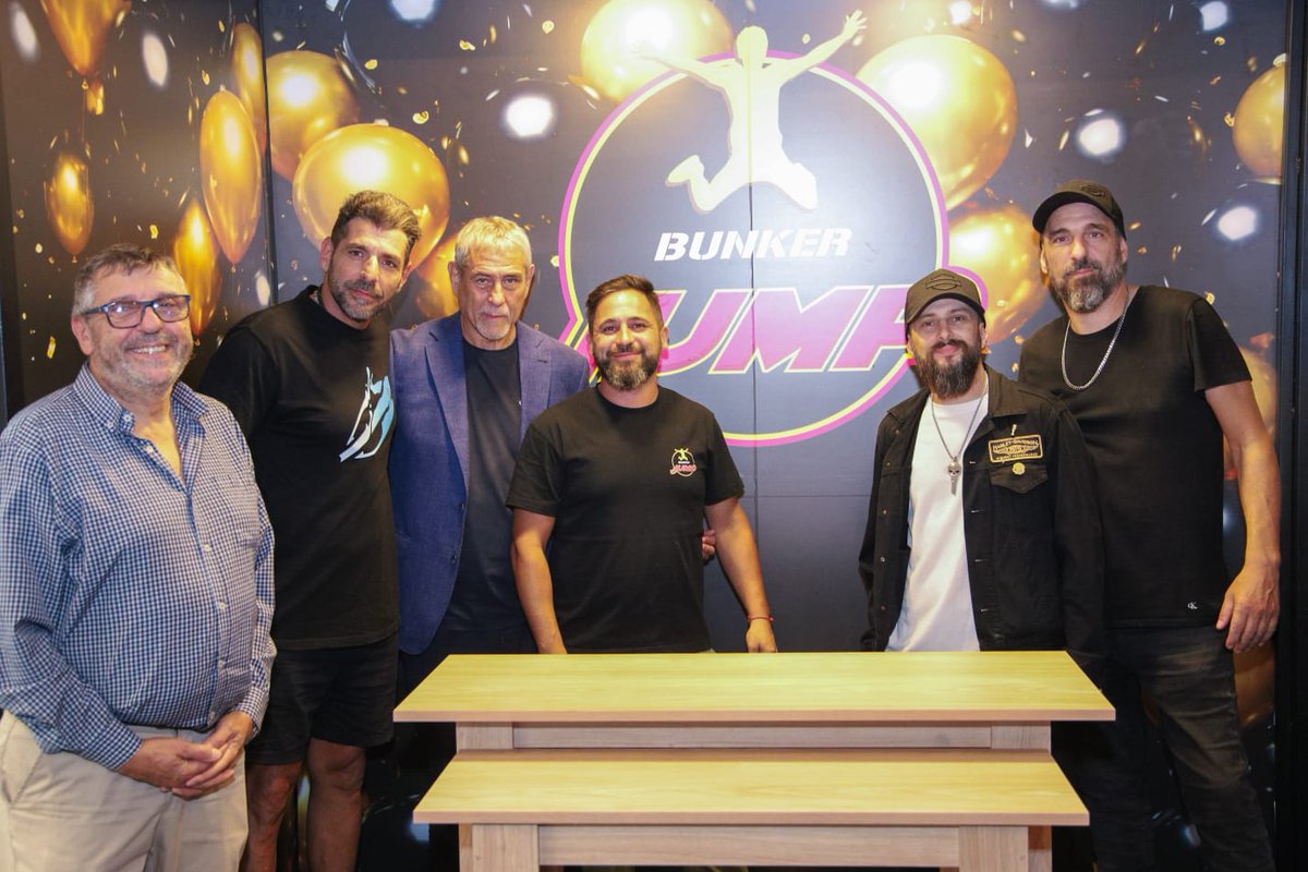 Conocimos Bunker Jump Avellaneda 🤸🏻‍♀️

Con sus dueños Gustavo Andrusiw, Ariel y Hernán Testa recorrimos este nuevo local de camas elásticas con salón de fiestas y cafetería que abrirá sus puertas al público el sábado 21 de marzo. Nos acompañó Carlos Lombardo.

Son emprendedores que