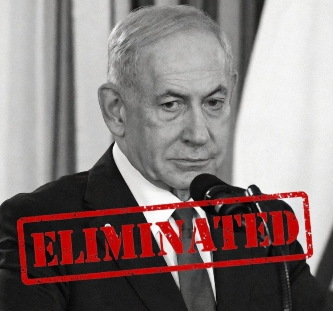 Maria Montgomery FollowBackFriday tweet media