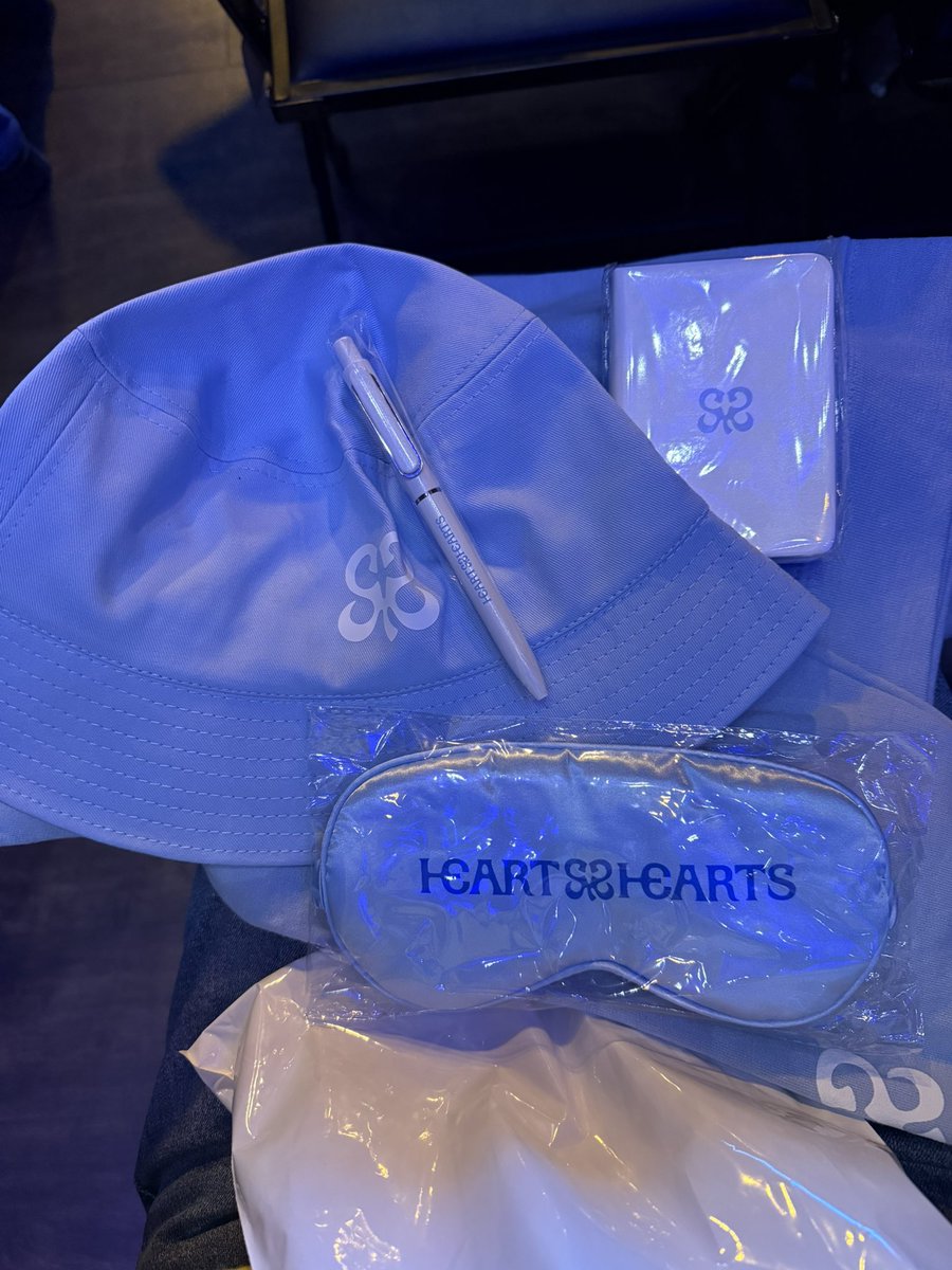 Thom Thom tweet media