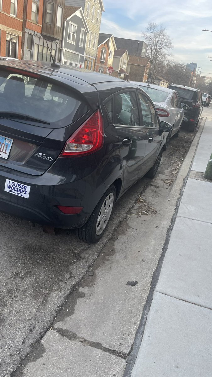 WestLoopTom tweet media