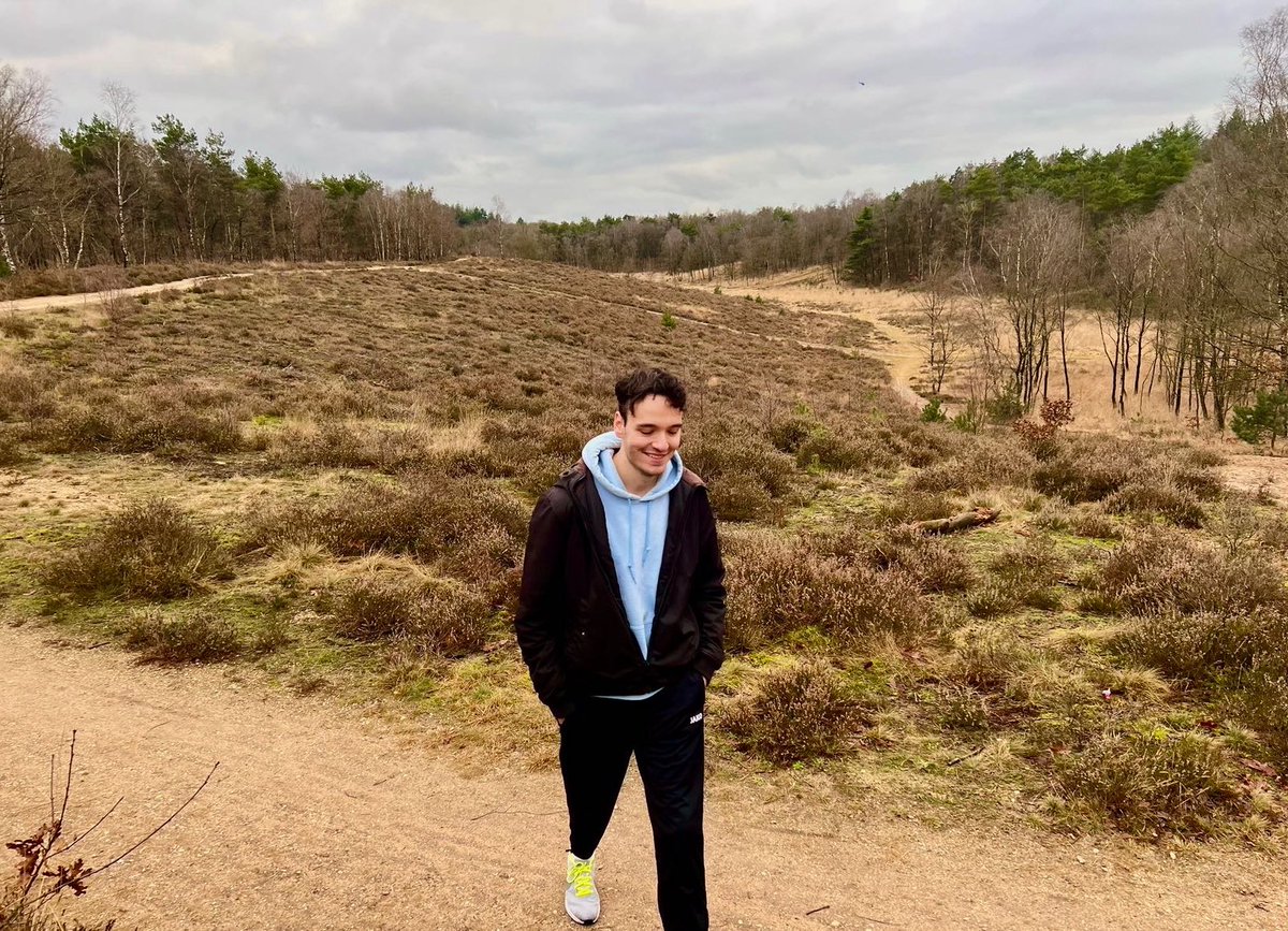 Stevenchy tweet media