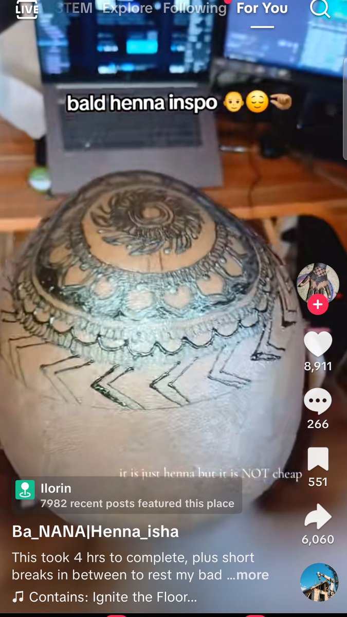 C O M R D tweet media