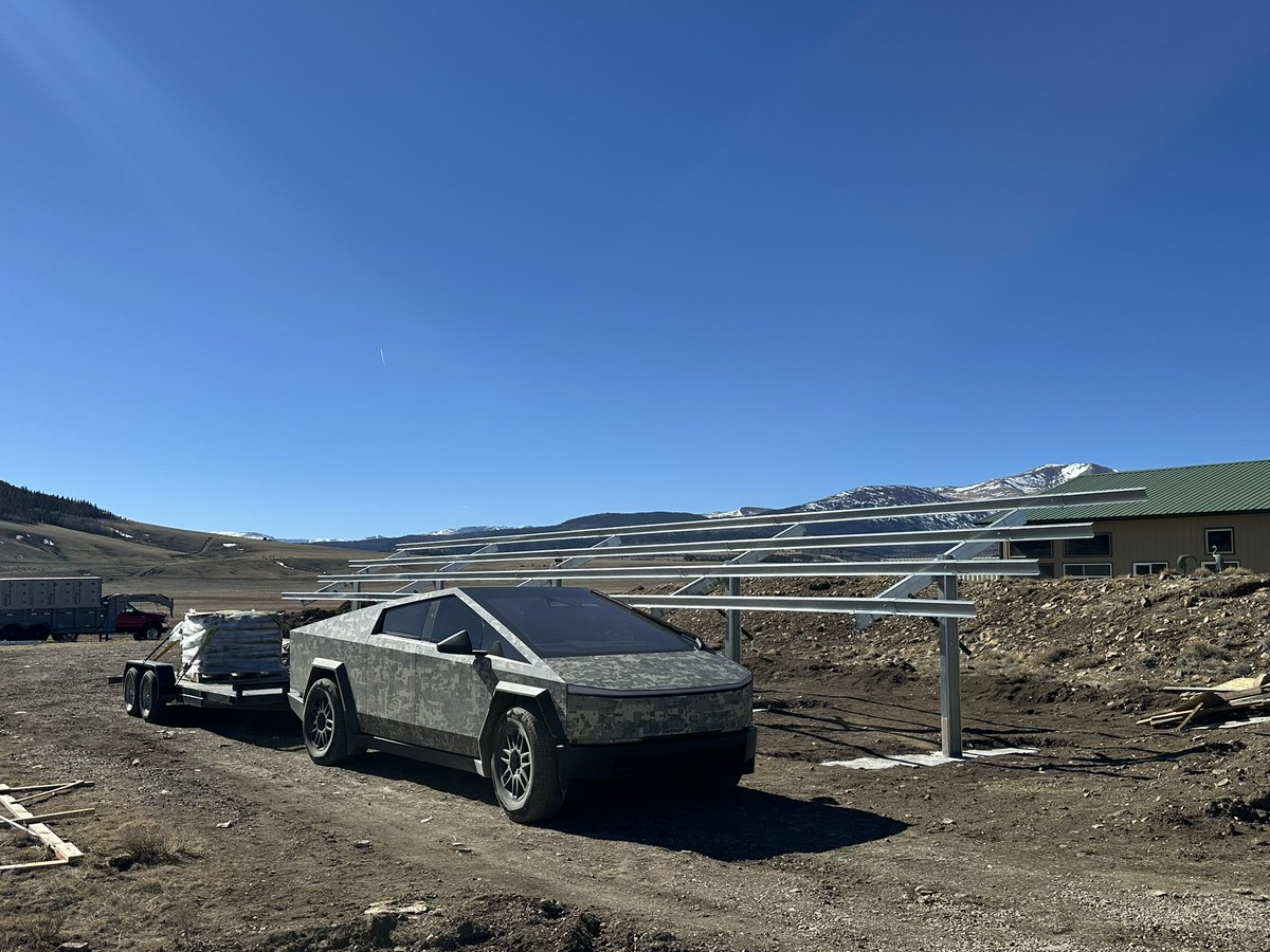 Rockternal tweet media