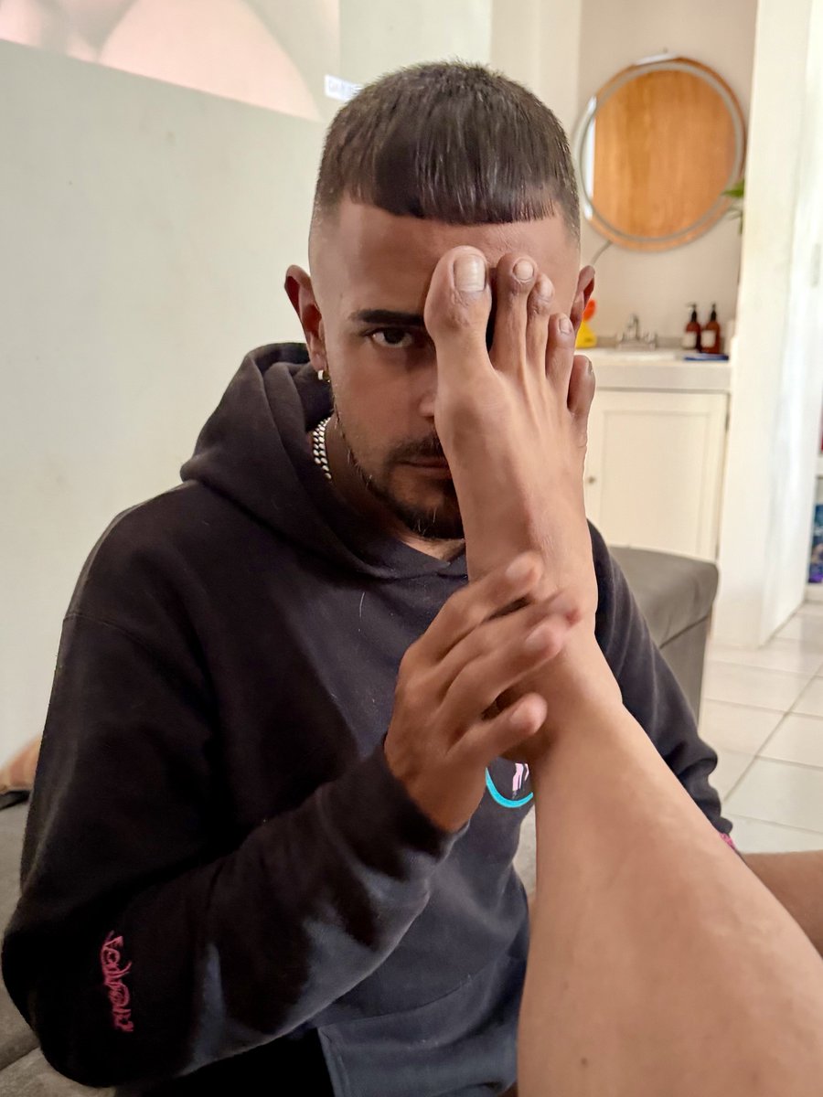 Mons†er tweet media