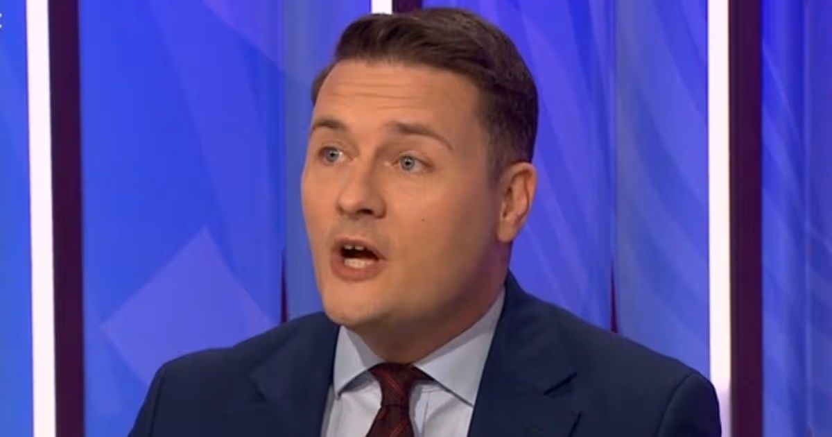 The Mirror tweet media