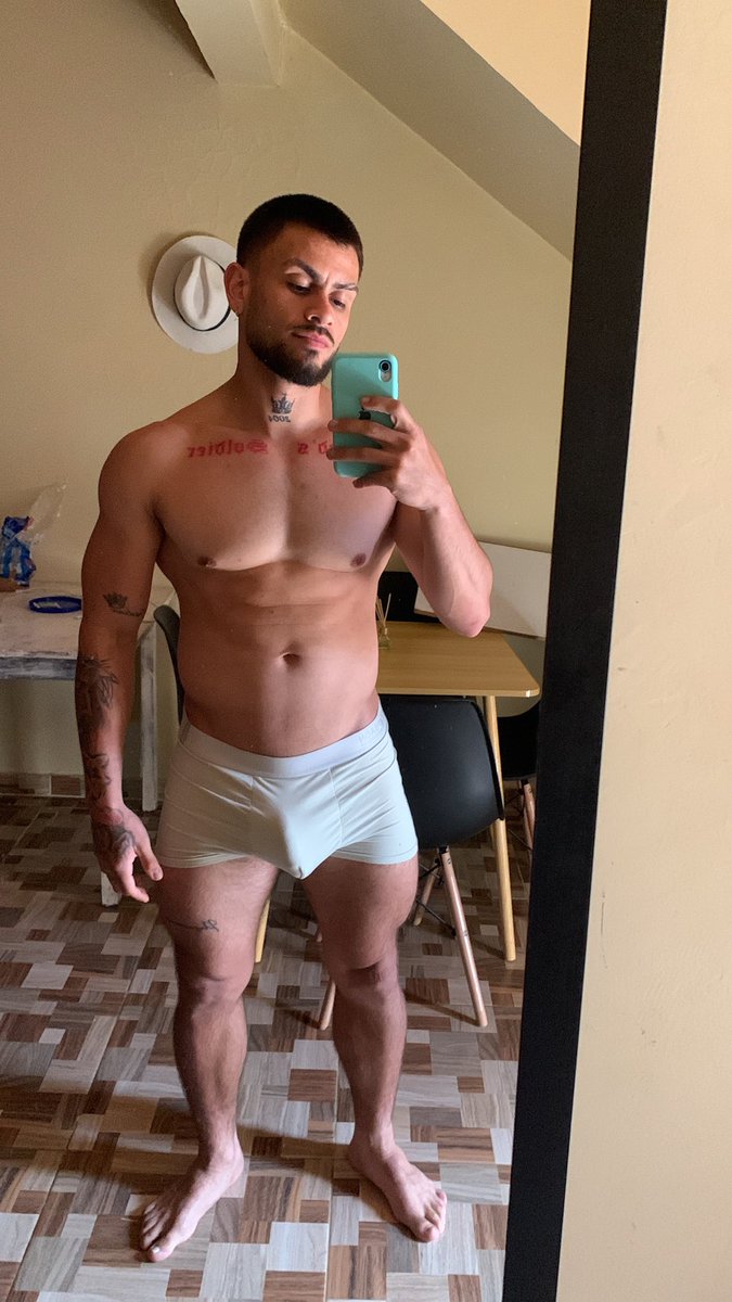 klopezAlva31's tweet photo. Que calor 🥵 https://t.co/bVrB8QXTNo