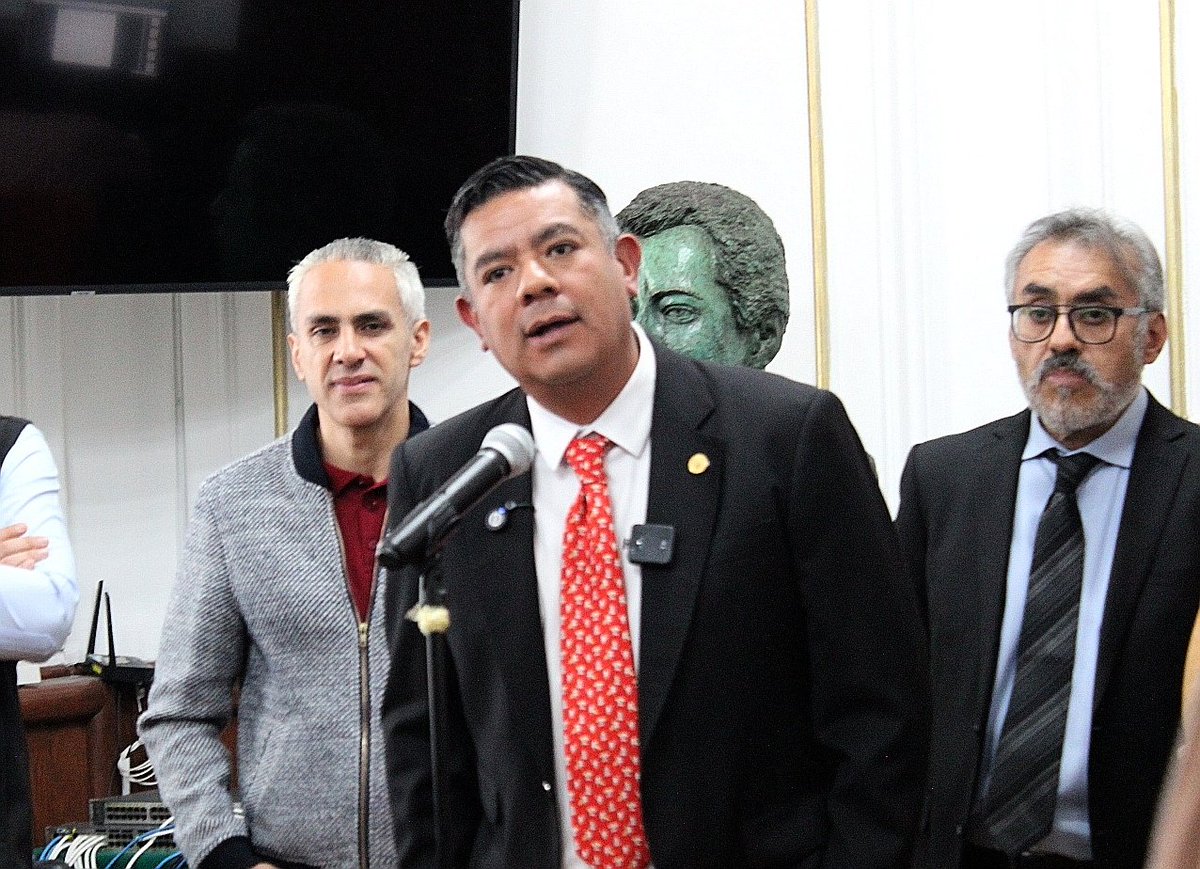 Luis Chavez tweet media