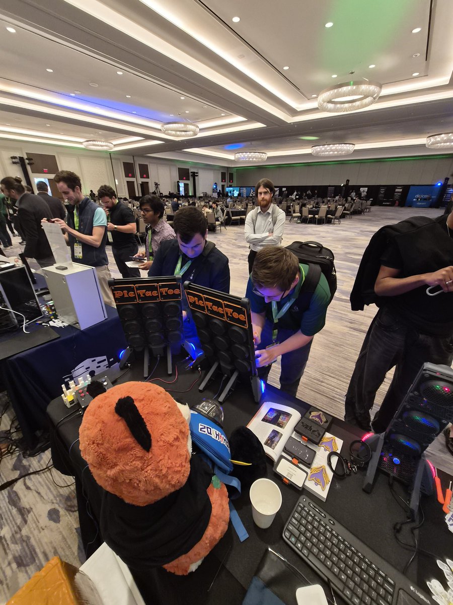 Fox Pick™ 🦊 tweet media