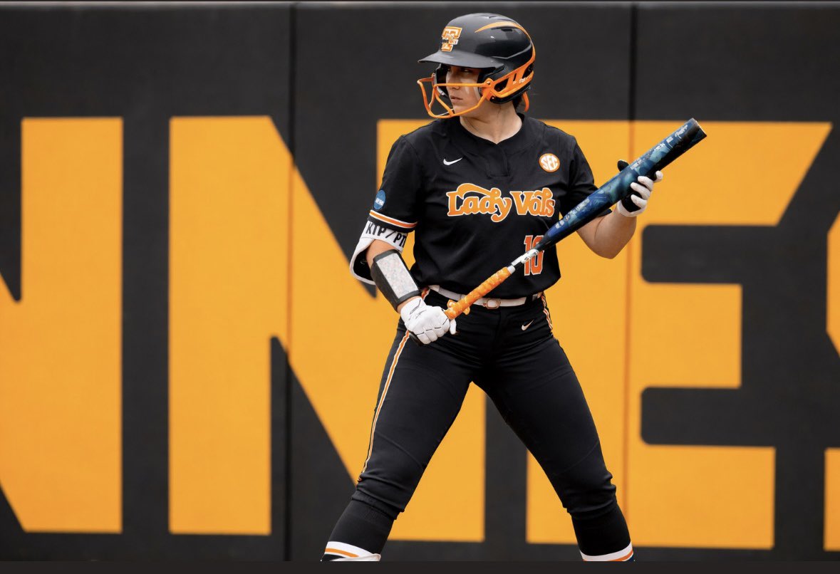 kristina tweet media