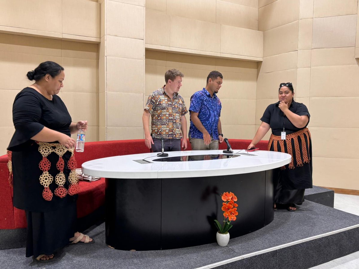 UK in Tonga tweet media