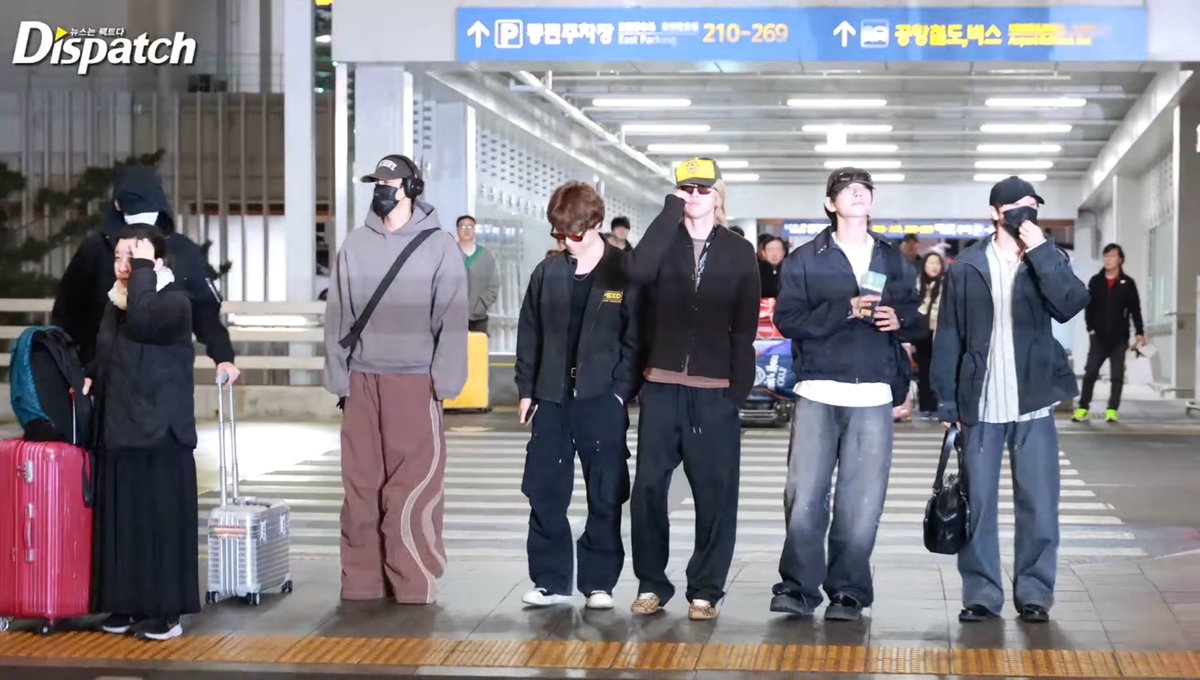 shi ◡̈ tweet media