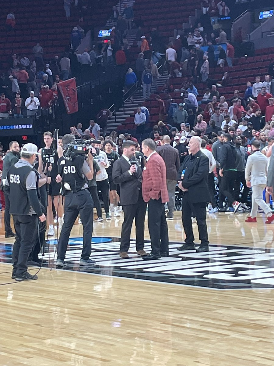 ESPN Arkansas & HitThatLine.com tweet media