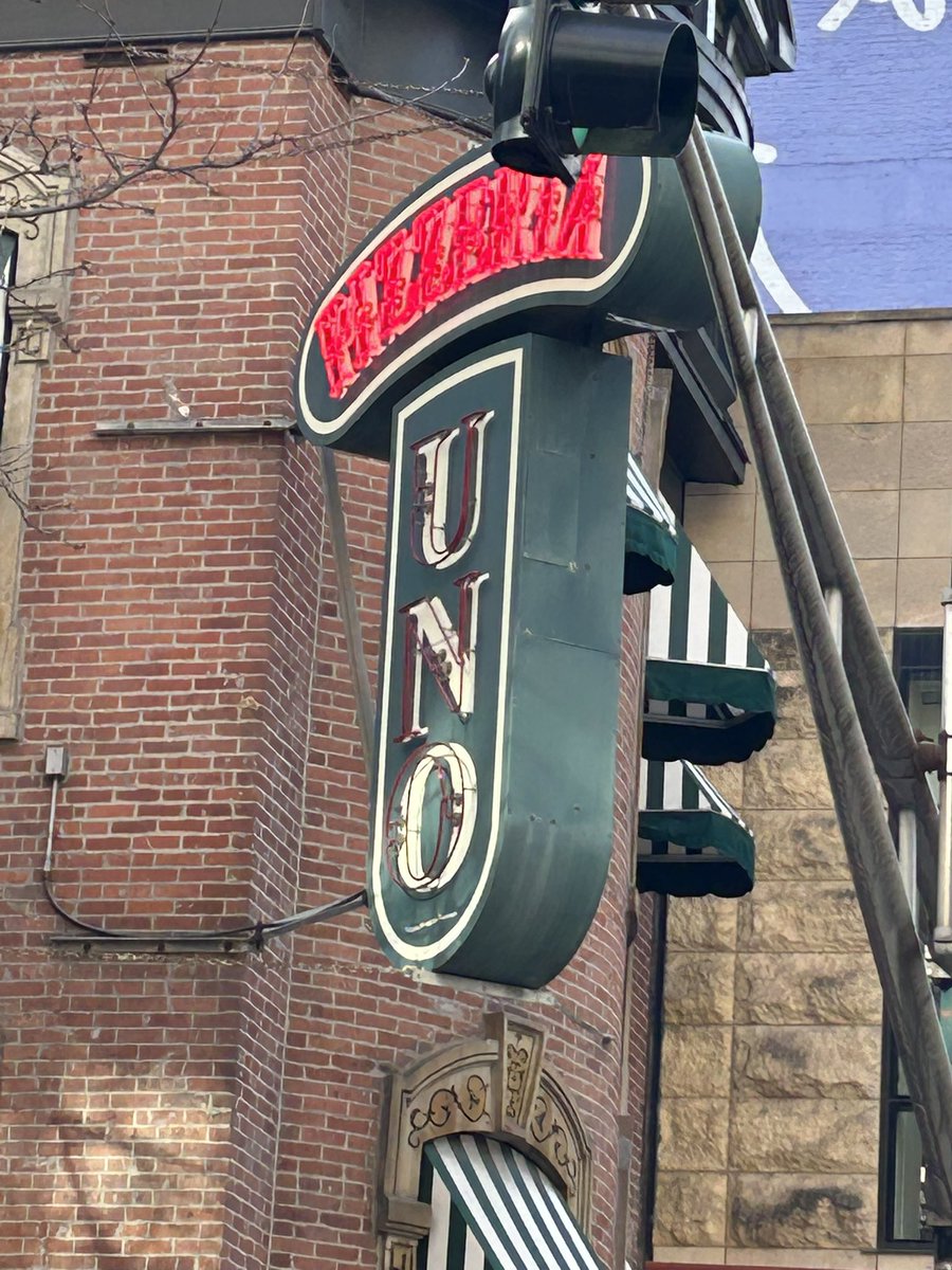 El Johnny tweet media