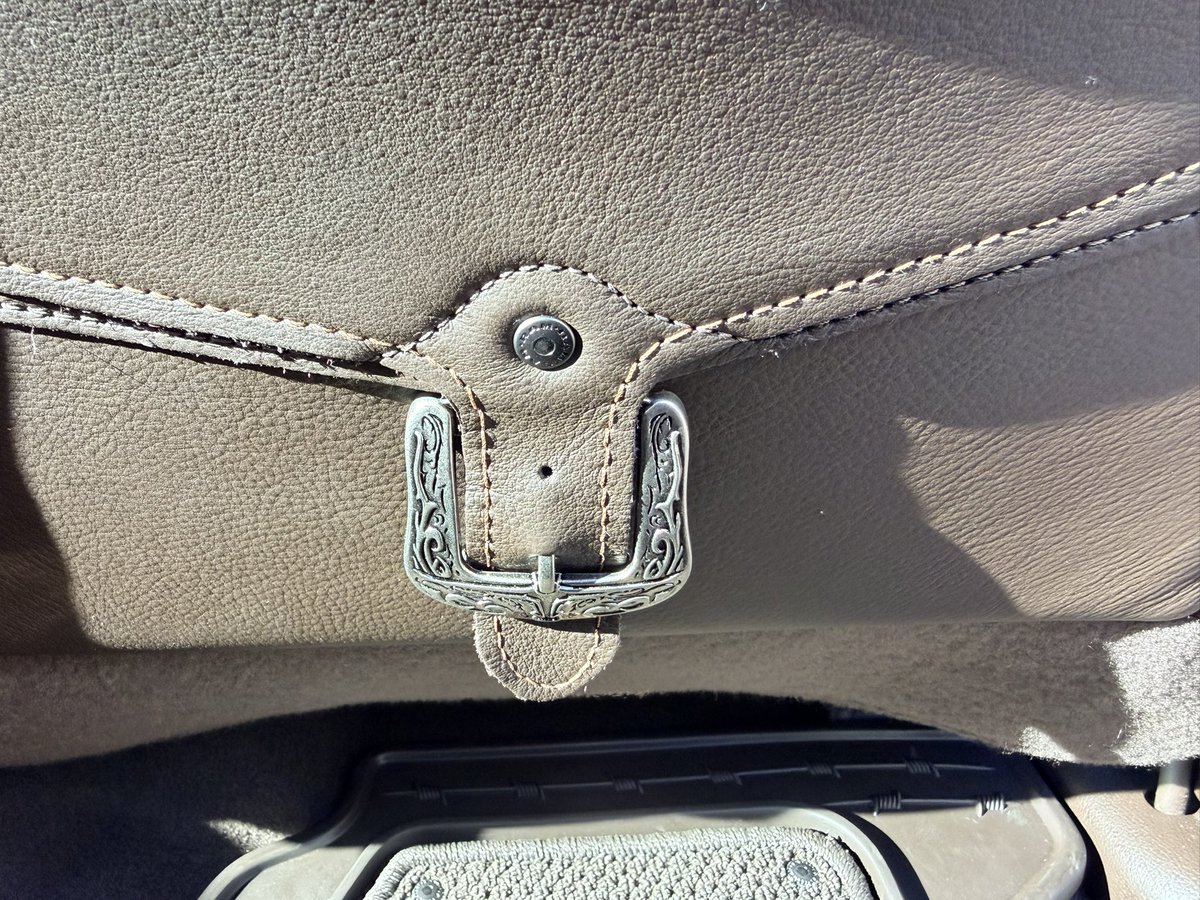 Zerin Dube tweet media