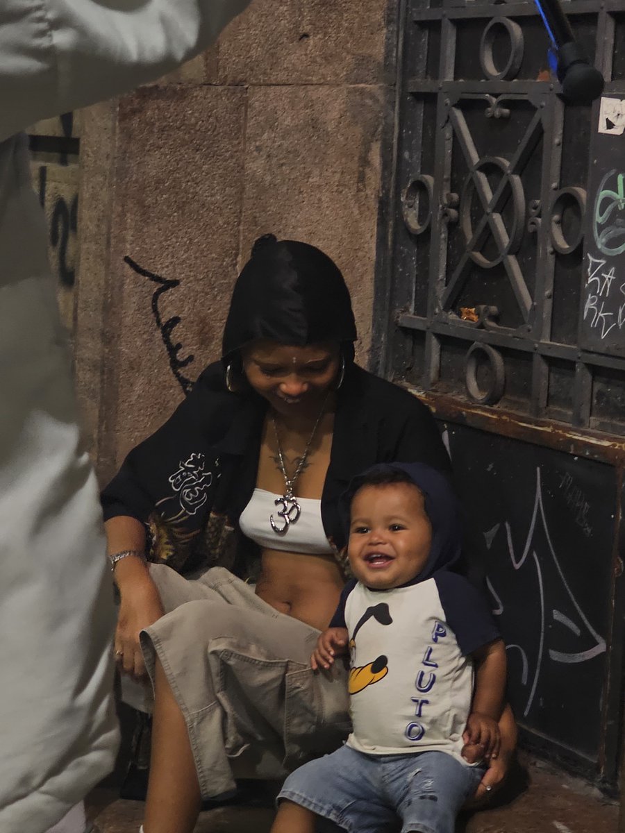 the monio da Le$te ☯︎ (@melizikas) on Twitter photo 