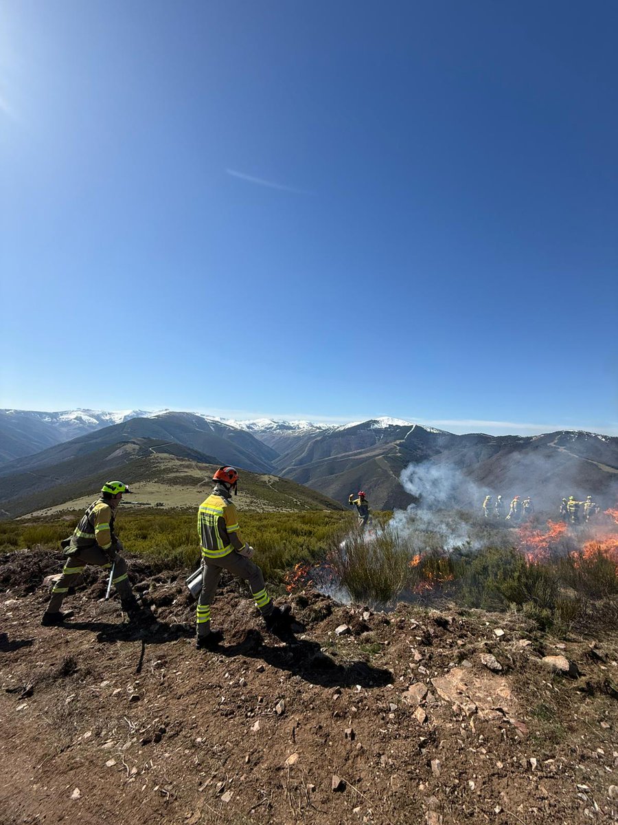 Bomberos Forestales La Rioja tweet media