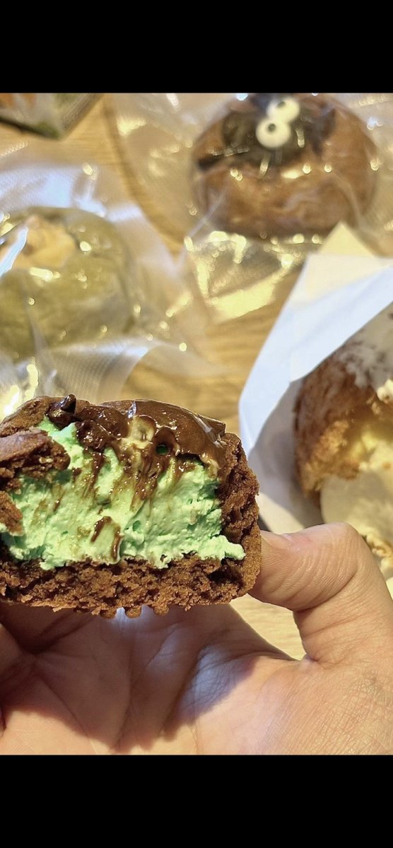 ashh jdb cjb dayy tweet media