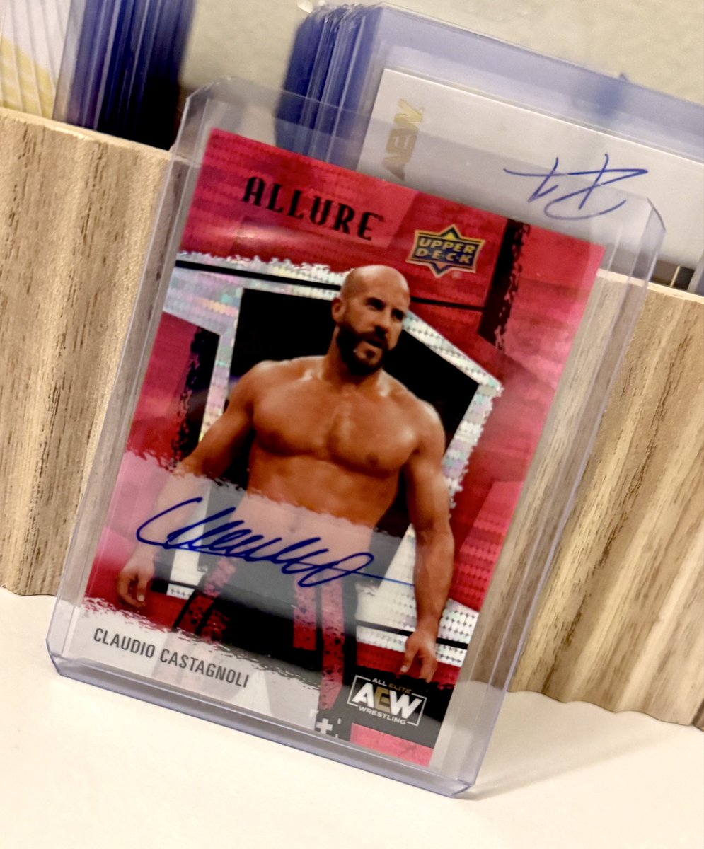 Whoa Nelly Wrestling tweet media