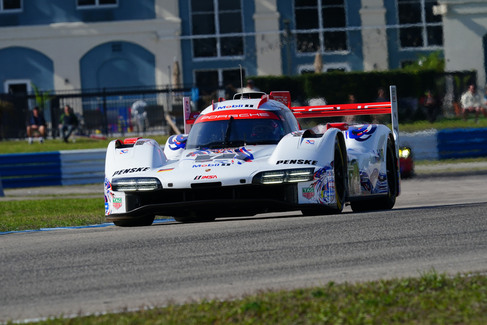 Dailysportscar News tweet media