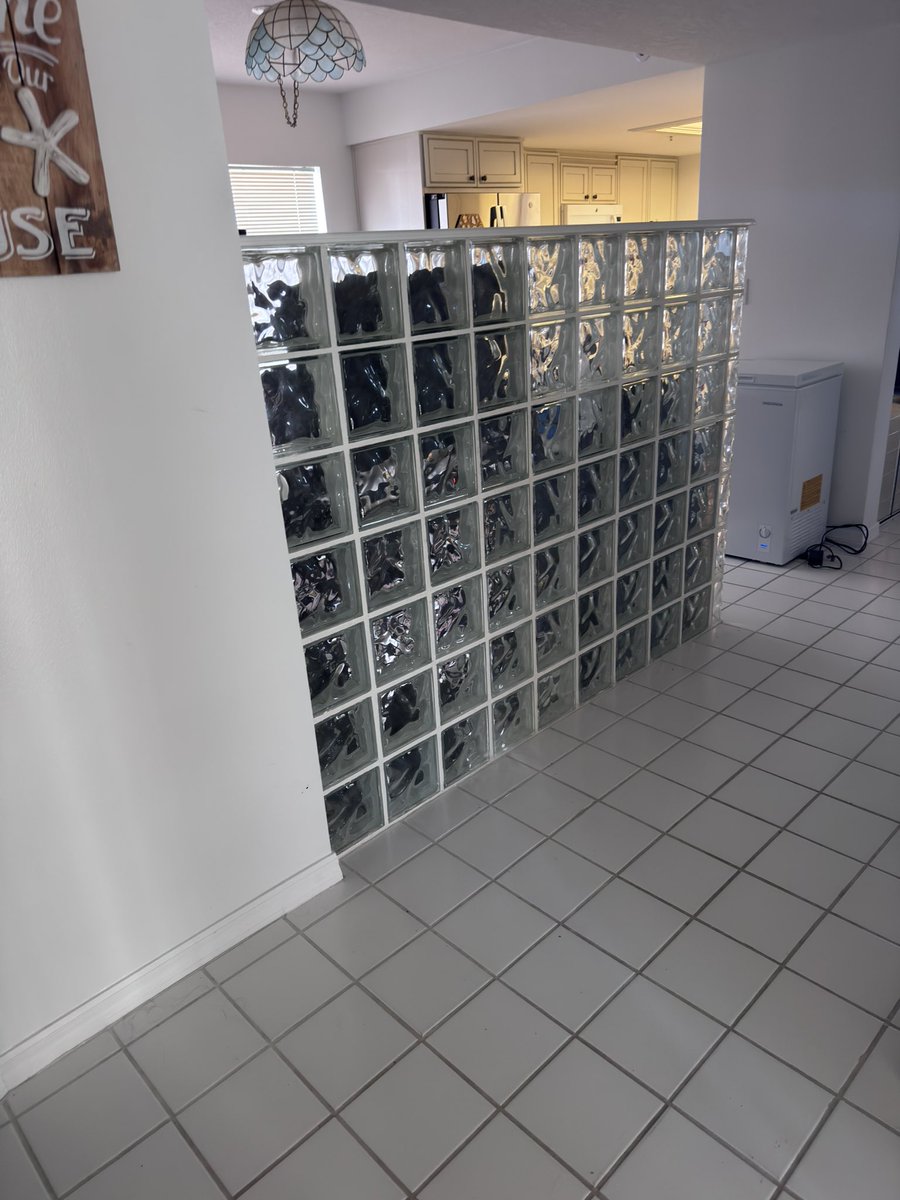 Courtney tweet media