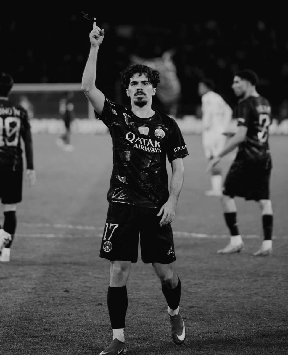 𝑨𝒀𝑴𝑨𝑵 🇩🇿 tweet media