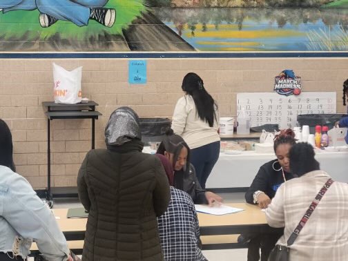tpatchison's tweet photo. The McLendon ES Attendance Team showed up and showed out today! 
With passion and purpose, they led an incredible initiative to combat chronic absenteeism and uplift student success. When we prioritize attendance, we open doors to achievement, and opportunity @DeKalbSchools https://t.co/frISzkzzD4