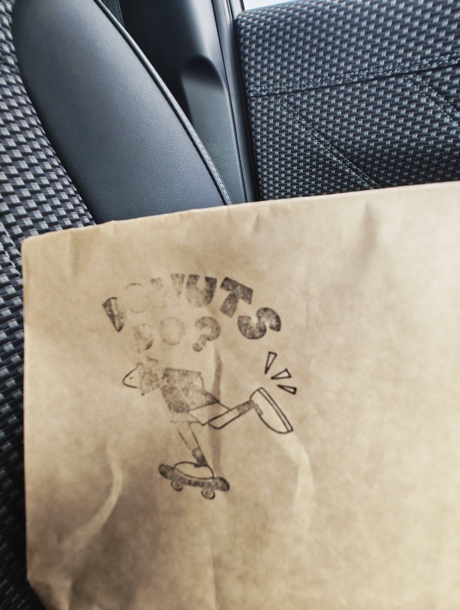 byCouC6CSAiq9MV's tweet image. 御殿場に新しくOPENしたドーナツ屋さん。
Donut doさん。駐車場も近くにありますよ✨

サクッとフワッと、美味しいドーナツてした😊

 #御殿場  #Donuts do  #キリトリセカイ  #ファインダー #photography