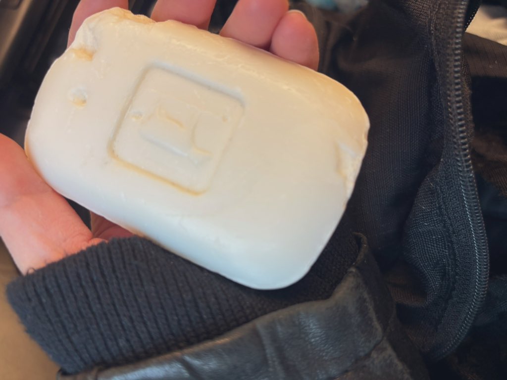 ⓝⓞⓝⓘ tweet media