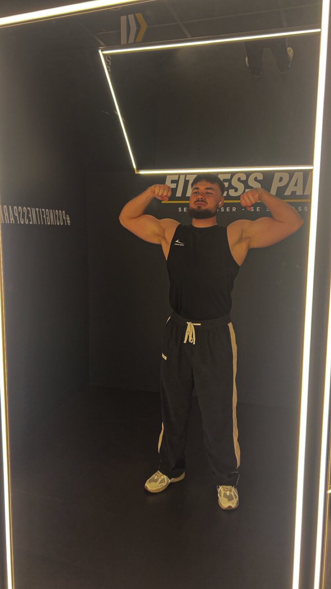 Yanno🇫🇷🇵🇱 tweet media