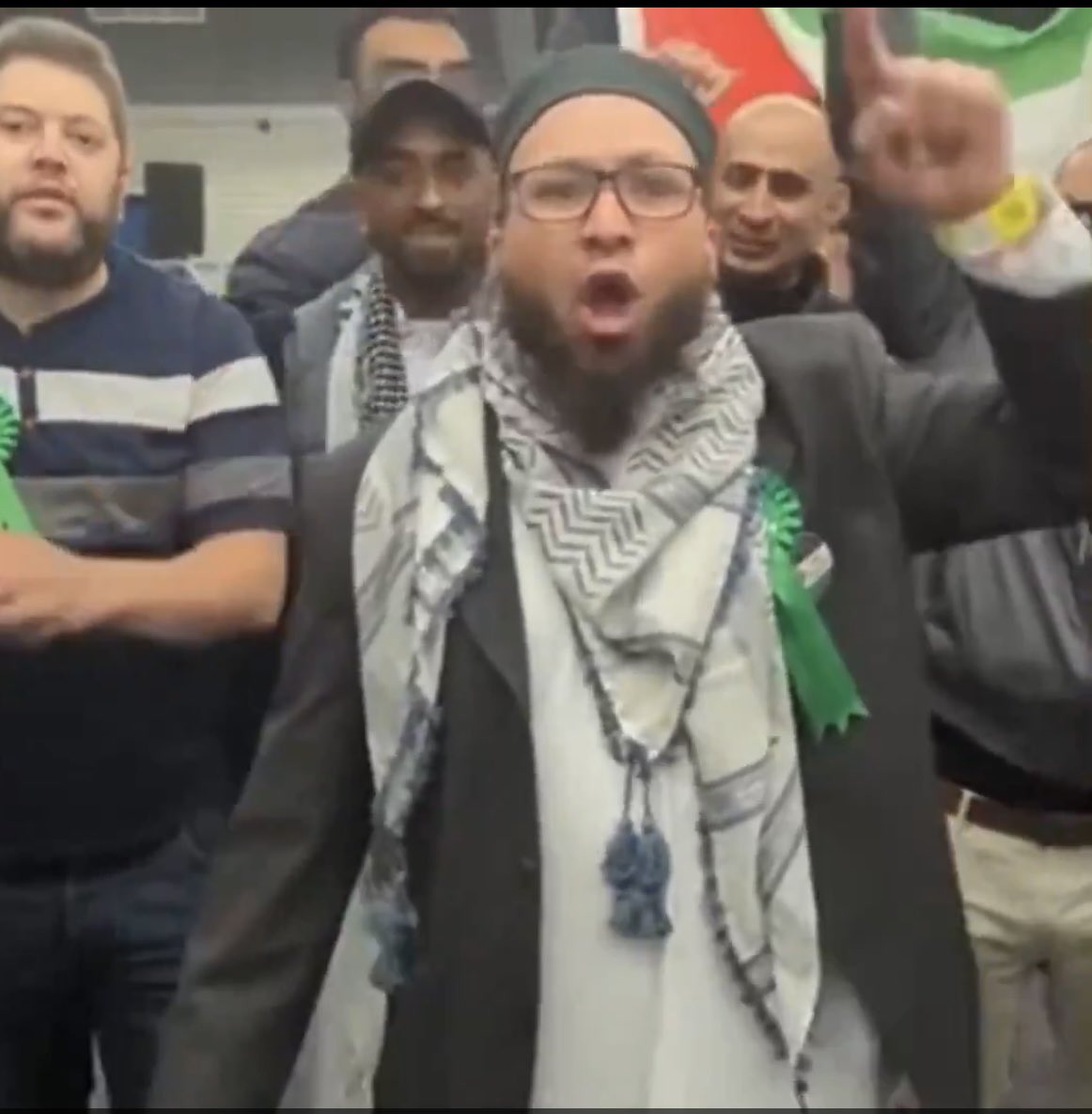 Gus Naylor tweet media