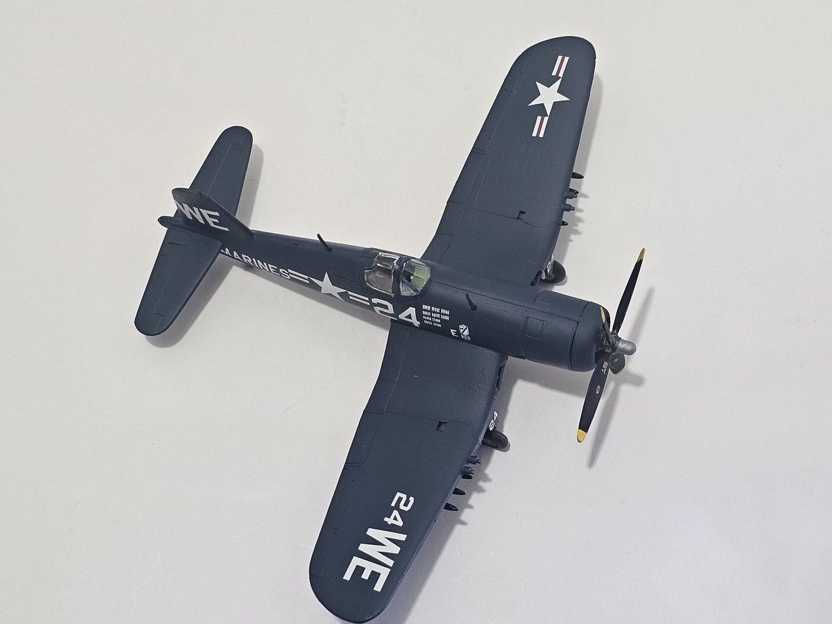 MidnightModeli1 tweet picture