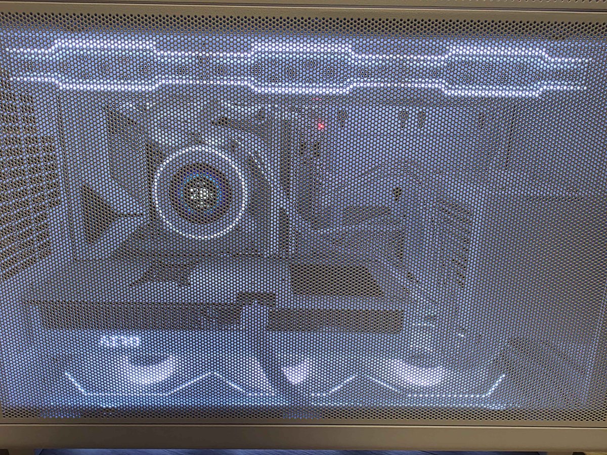 Mimi Scribbles tweet media