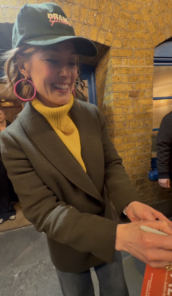 shirin ☆ tweet media