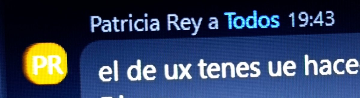 cracks los padres de esta mujer, tenian una sola cosa para hacer y la hicieron bien