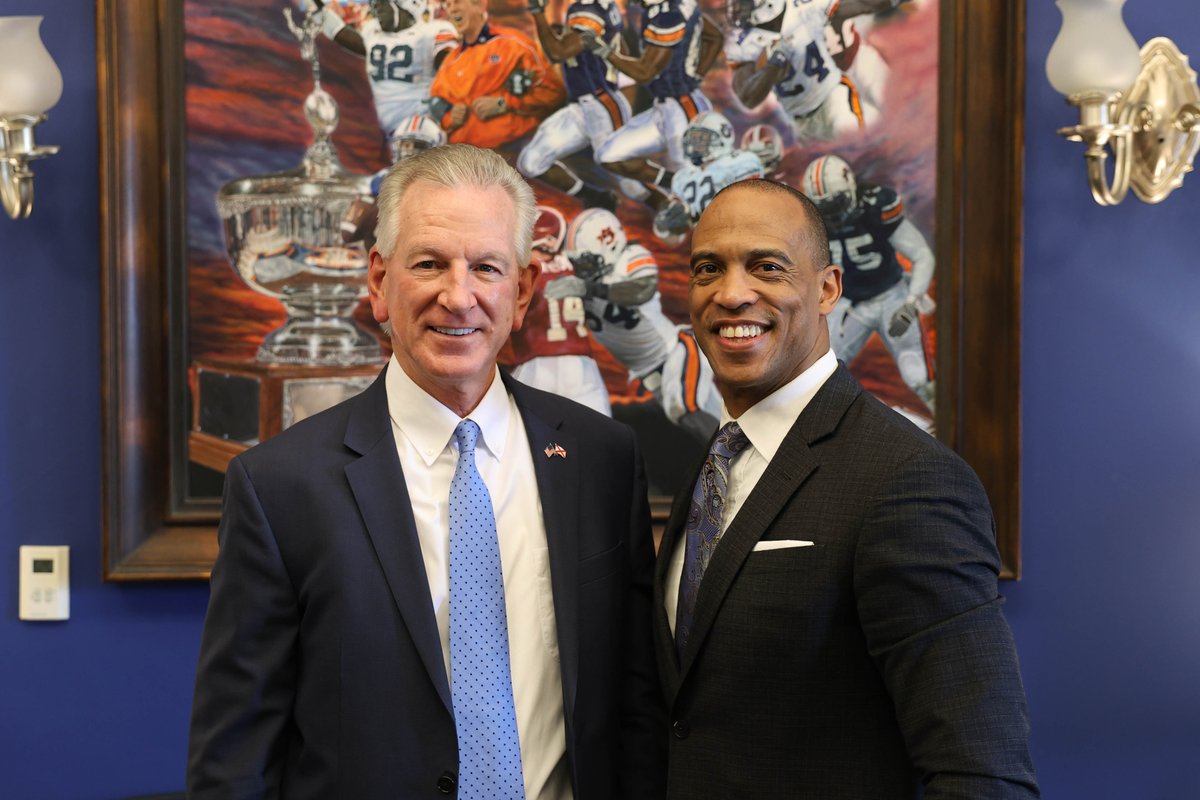 Coach Tommy Tuberville tweet media