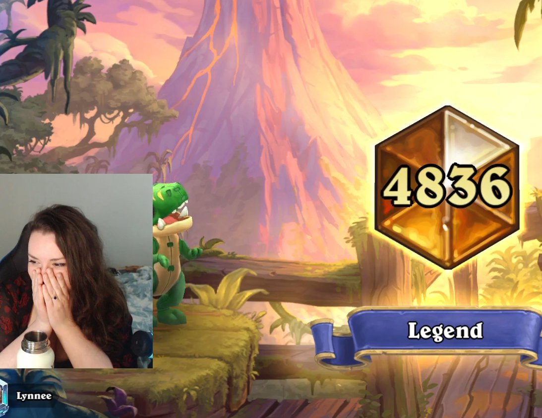 Lynnee 🦖 🏹 tweet media