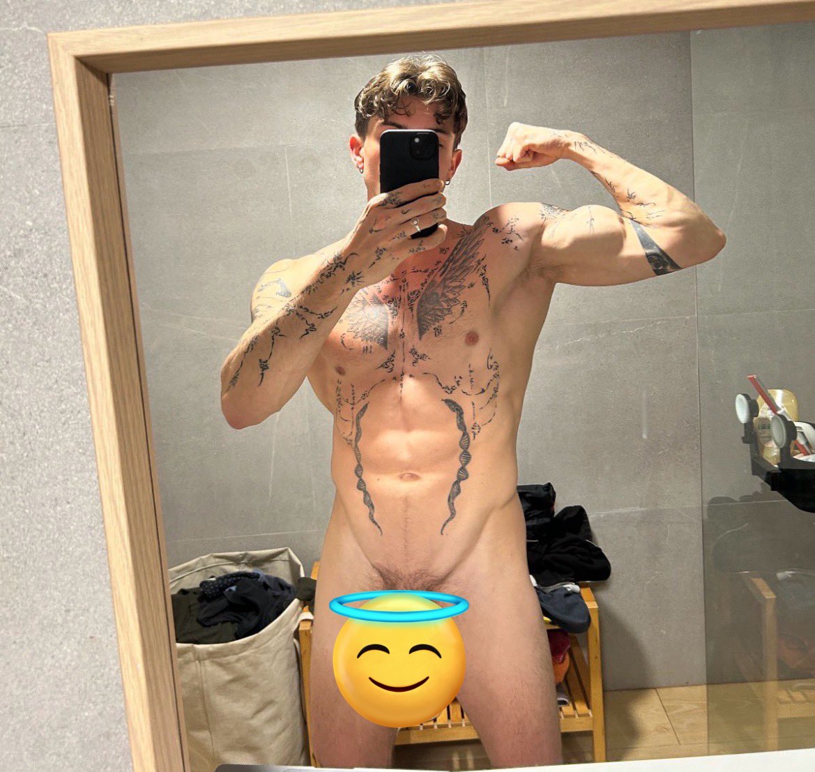 Robin From Brat tweet media