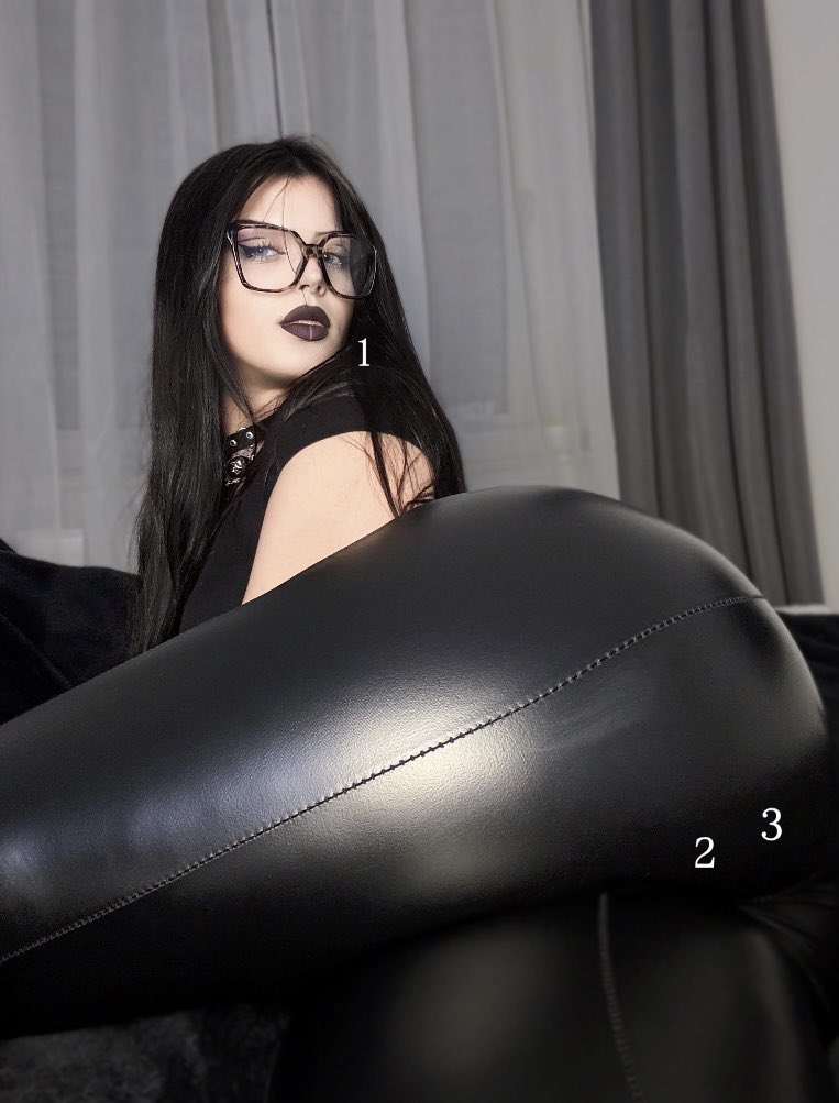 Vicy .⋆♱ tweet media