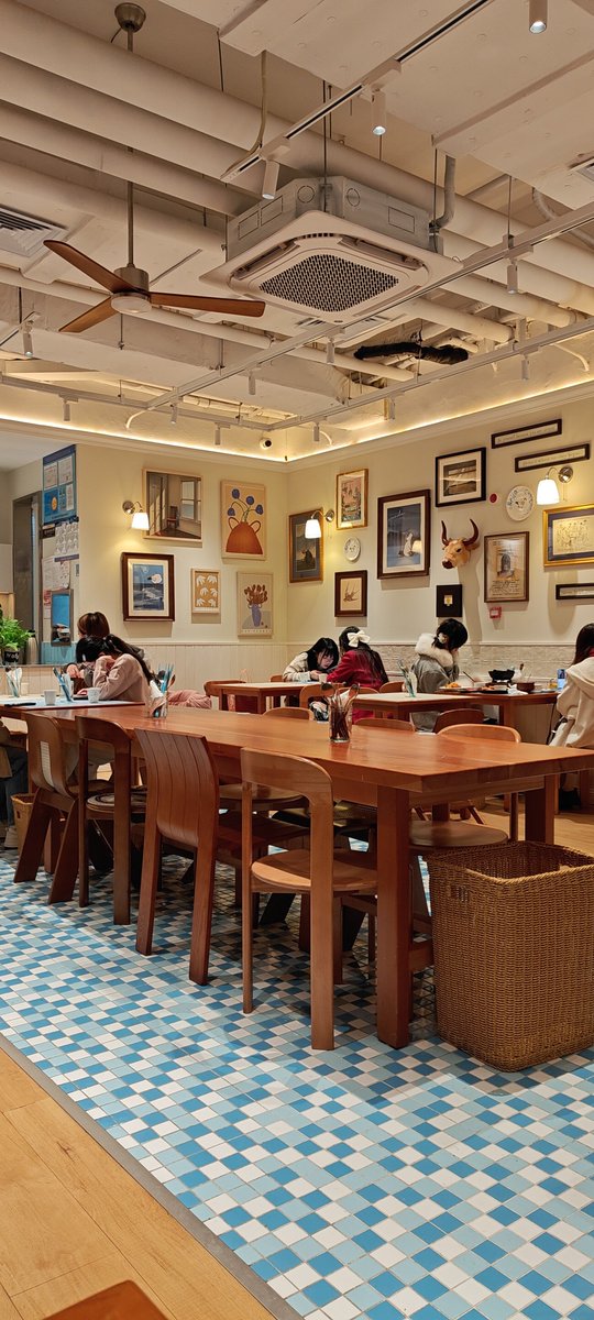 mar moldez tweet media